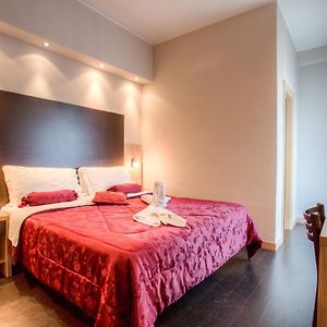 Camera familiare con letto queen size